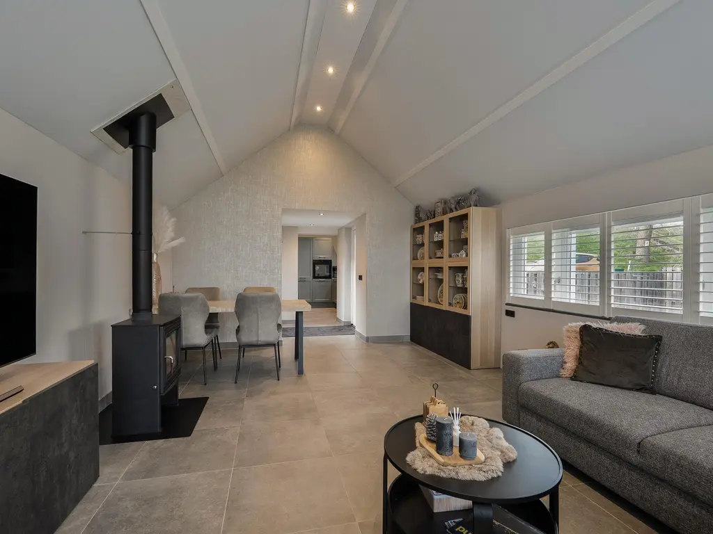 Lindtsedijk 1, HEERJANSDAM