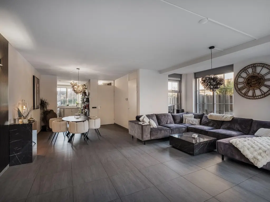 Weissenbruchlaan 1, RHOON