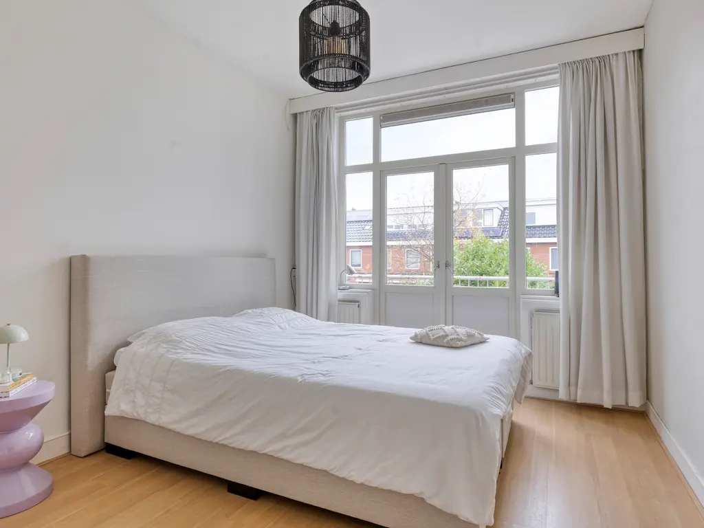 Frans van Mierisstraat 22A, Leiden