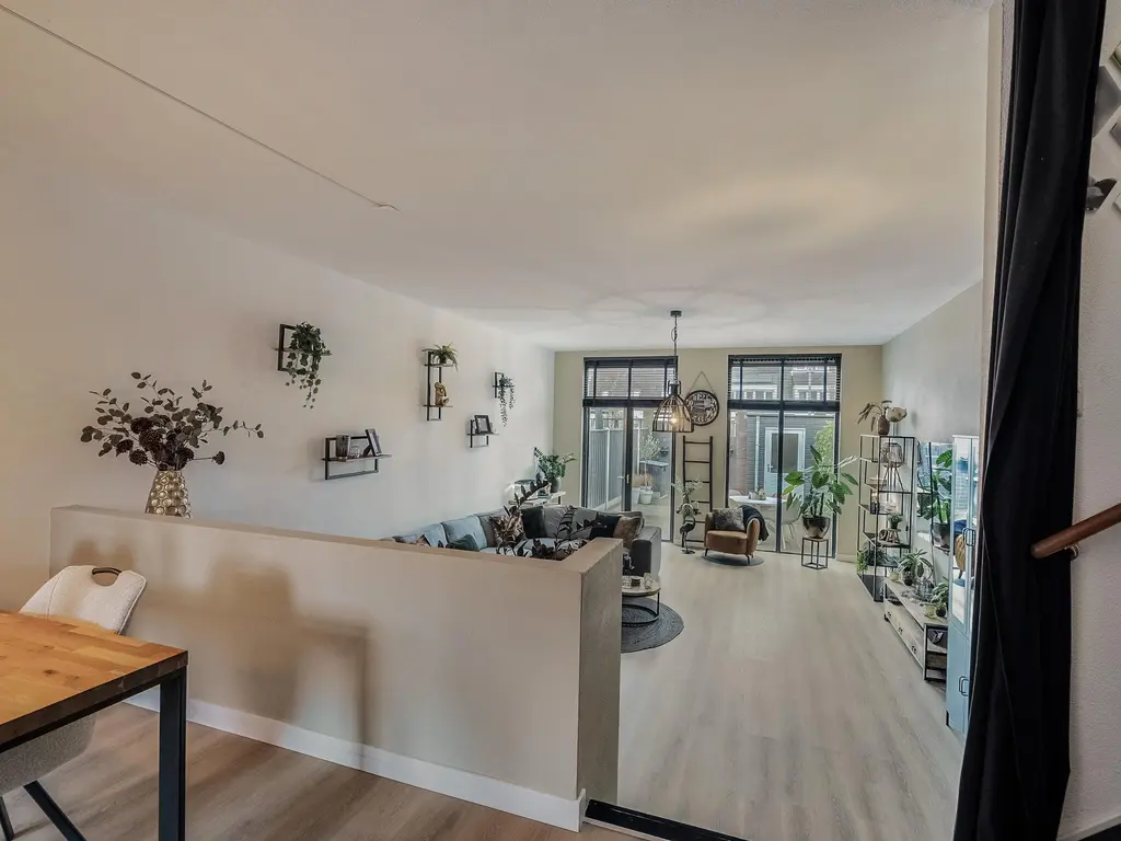 Hof van Portland 5, RHOON