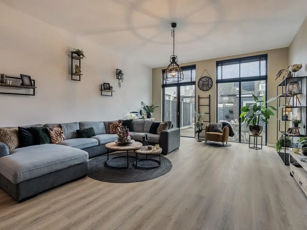 Hof van Portland 5, RHOON