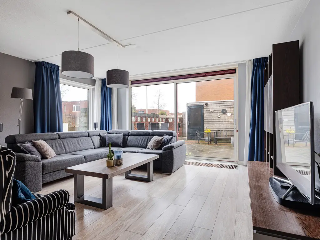 Zuidzijdsedijk 140, HOOGVLIET ROTTERDAM