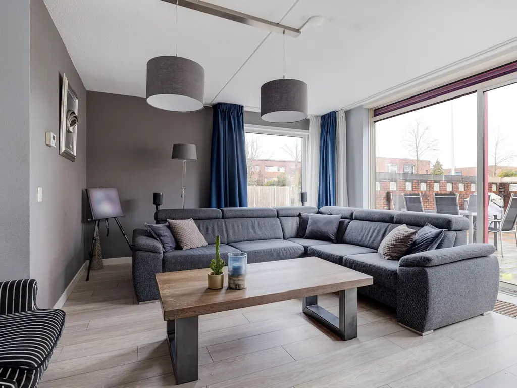 Zuidzijdsedijk 140, HOOGVLIET ROTTERDAM