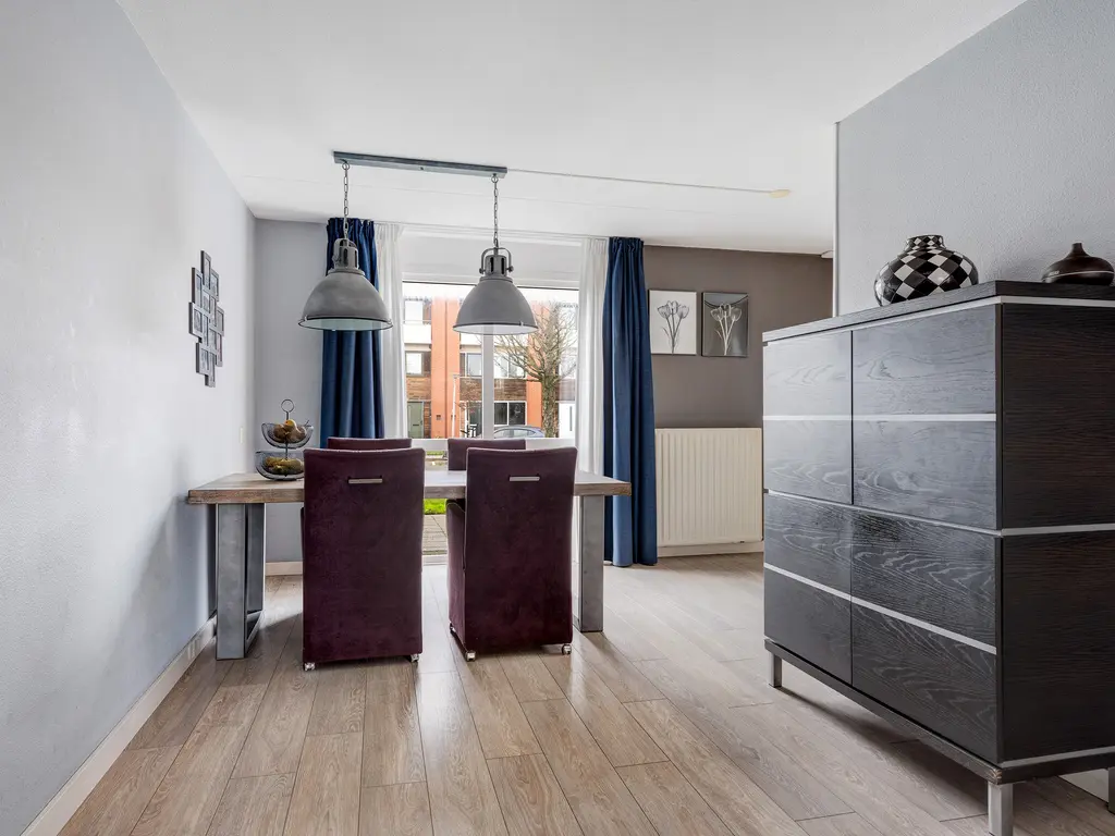 Zuidzijdsedijk 140, HOOGVLIET ROTTERDAM