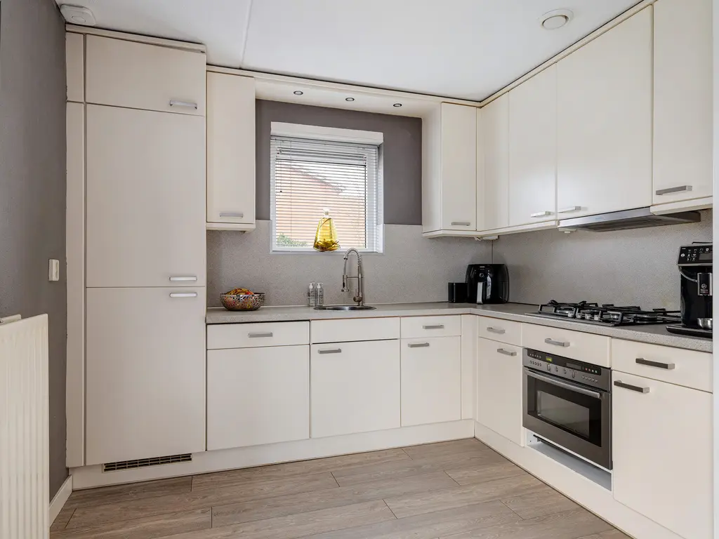 Zuidzijdsedijk 140, HOOGVLIET ROTTERDAM