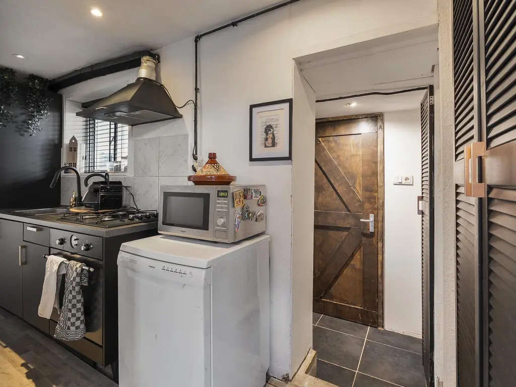 Tuinlaan 134, PERNIS ROTTERDAM