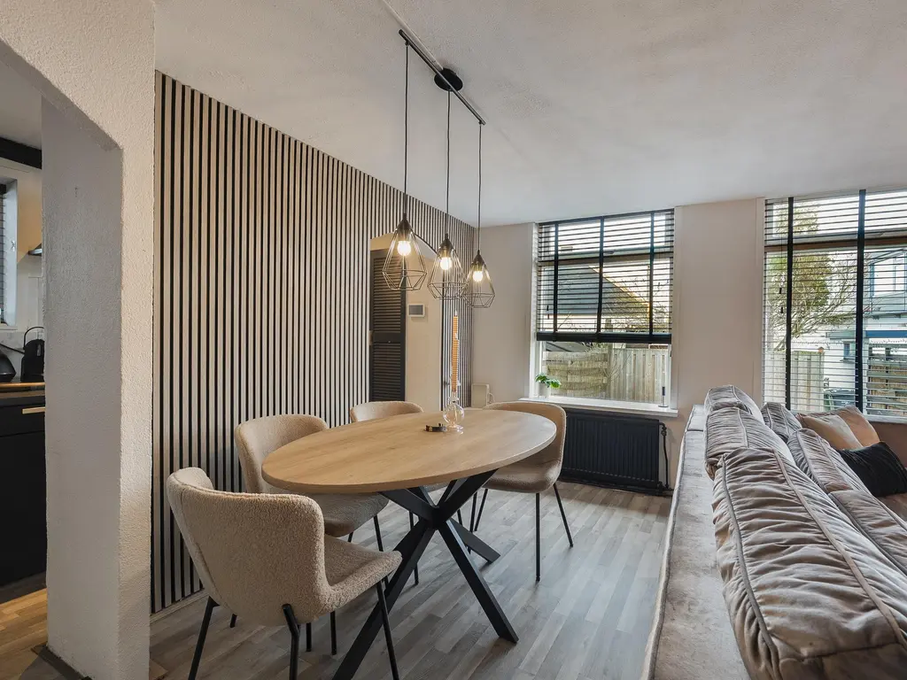 Tuinlaan 134, PERNIS ROTTERDAM