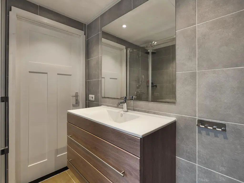 Tuinlaan 134, PERNIS ROTTERDAM