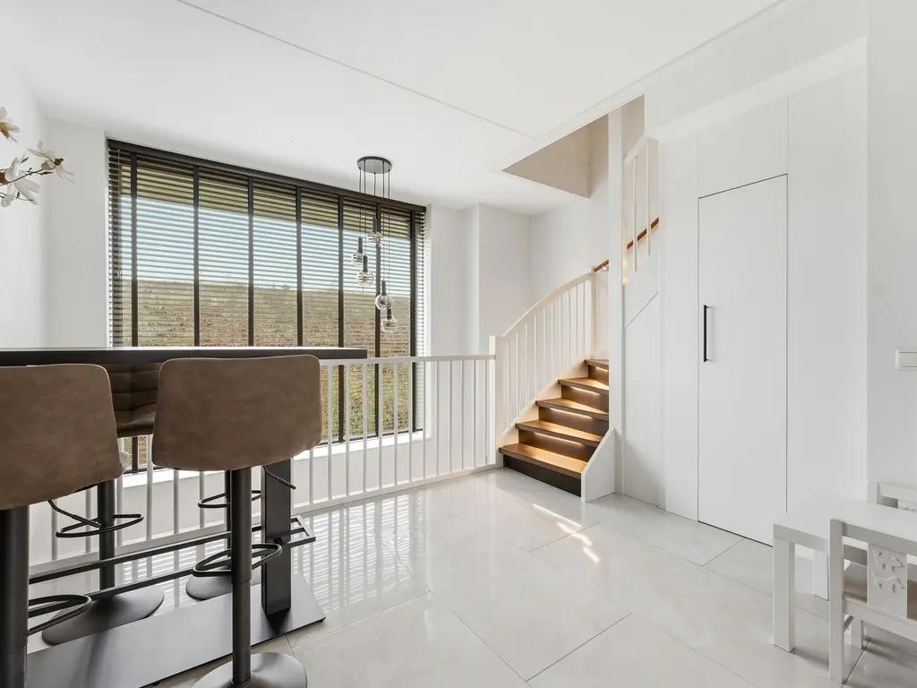 Zwembaan 64, VLAARDINGEN