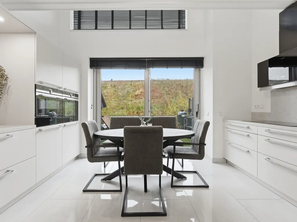 Zwembaan 64, VLAARDINGEN