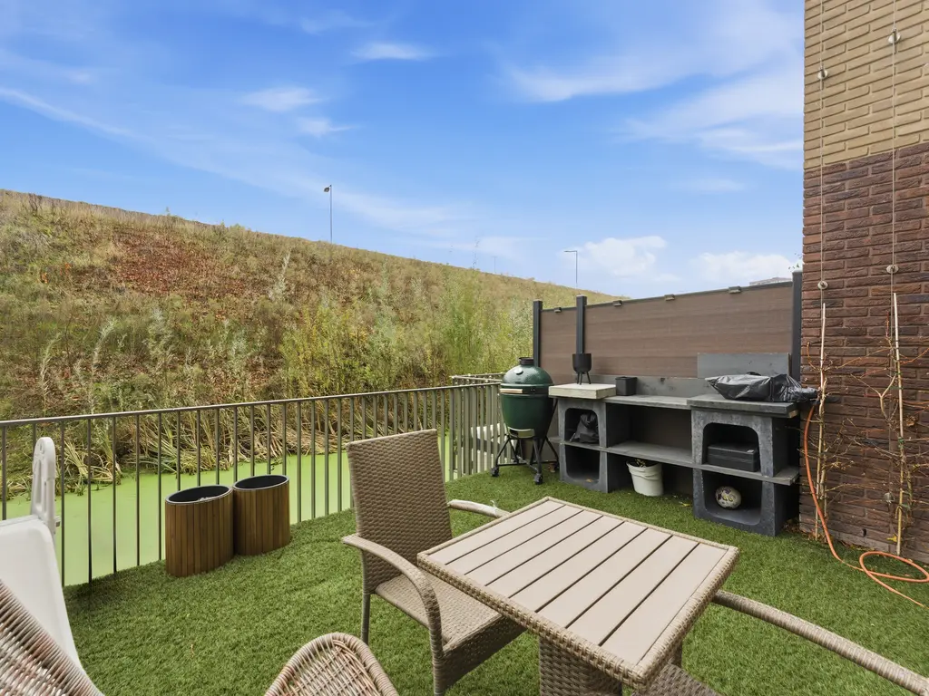 Zwembaan 64, VLAARDINGEN