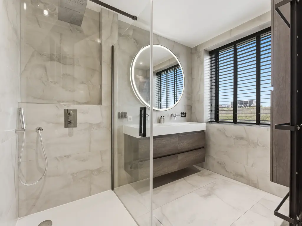 Zwembaan 64, VLAARDINGEN