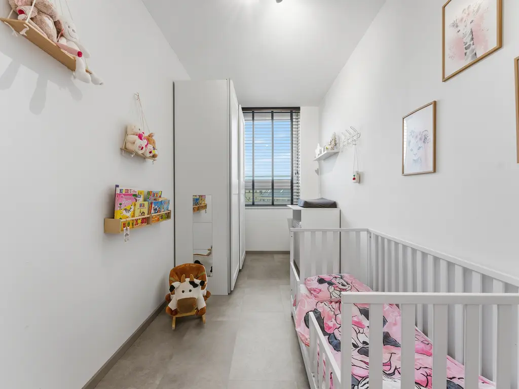 Zwembaan 64, VLAARDINGEN