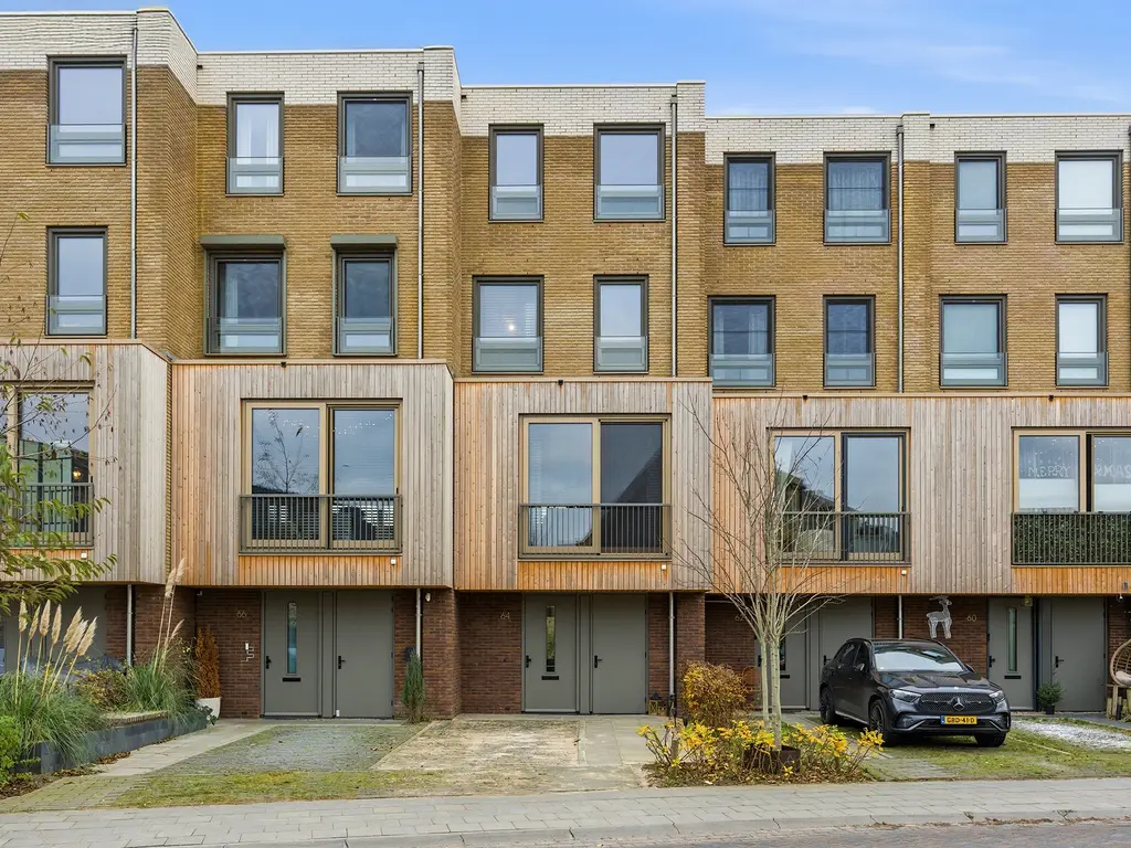 Zwembaan 64, VLAARDINGEN