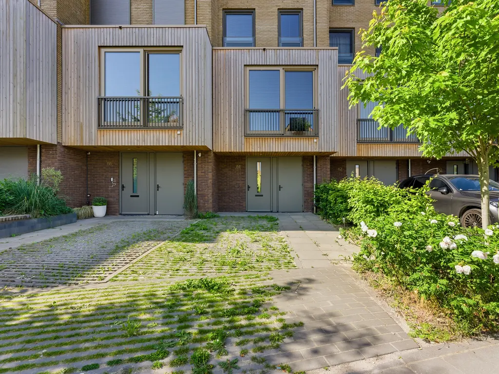 Zwembaan 64, VLAARDINGEN