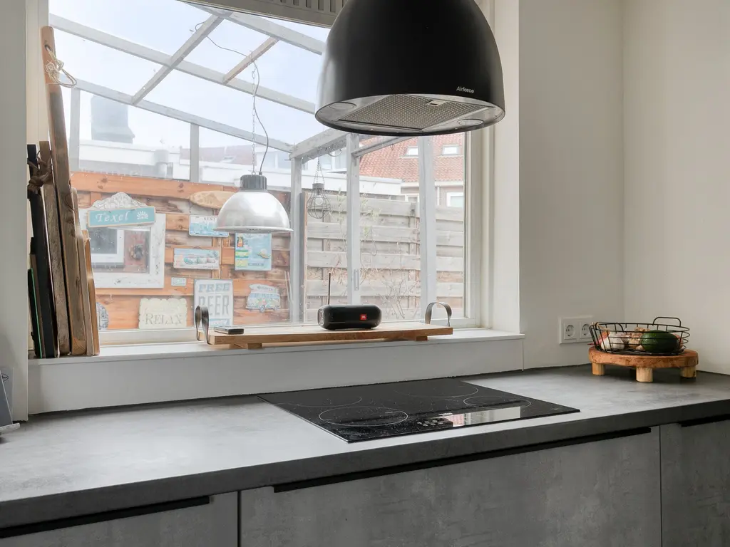 Kwaadeindstraat 100, TILBURG