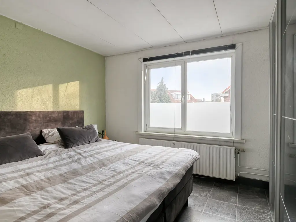 Kwaadeindstraat 100, TILBURG