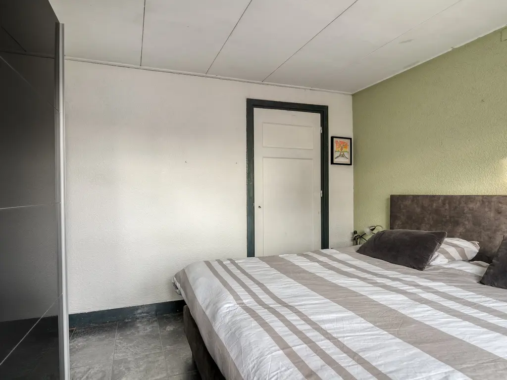 Kwaadeindstraat 100, TILBURG