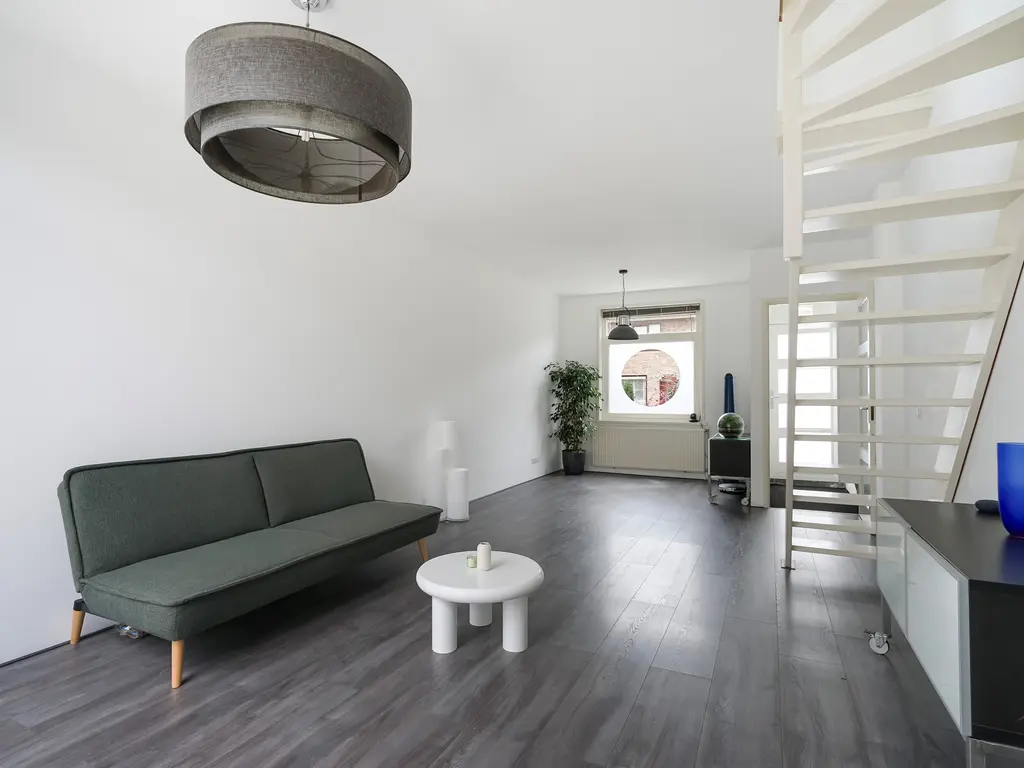 Jan de Weertstraat 32, Den Haag