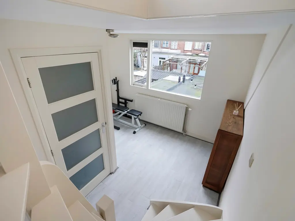 Jan de Weertstraat 32, Den Haag