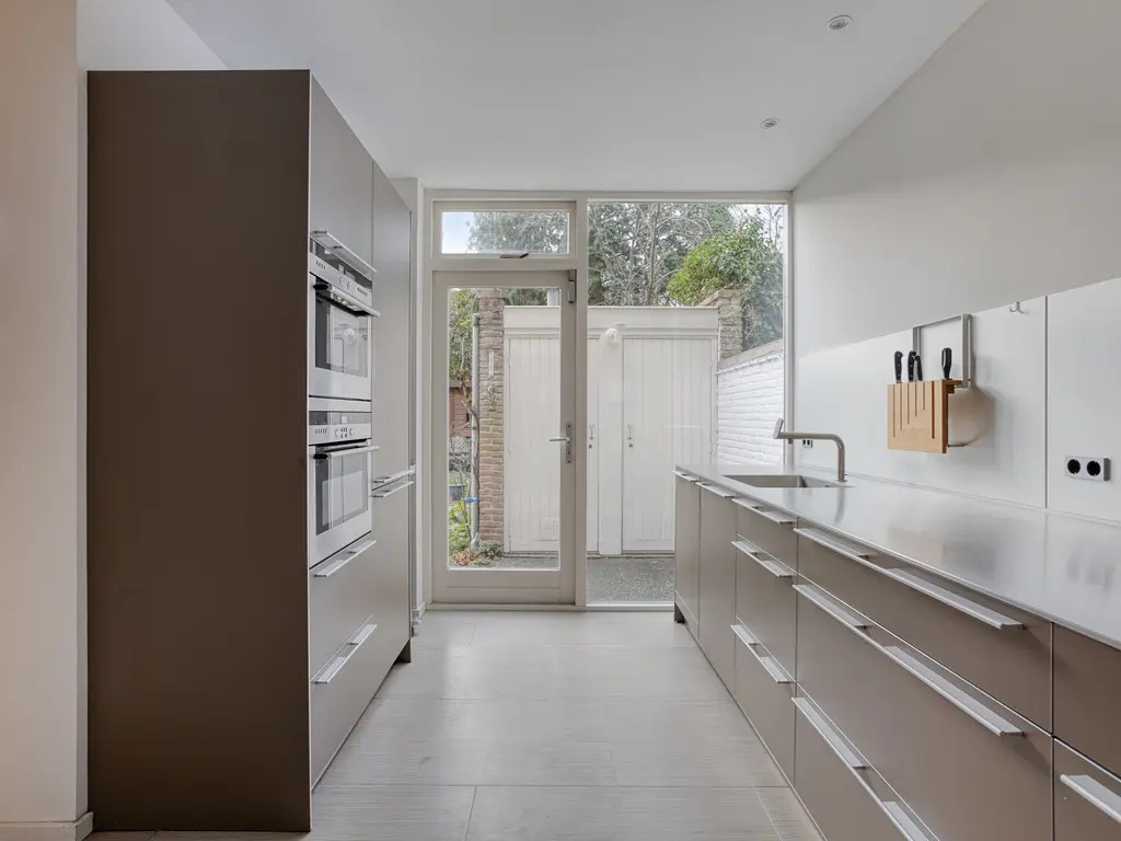 Meijerskade 10, Leiden