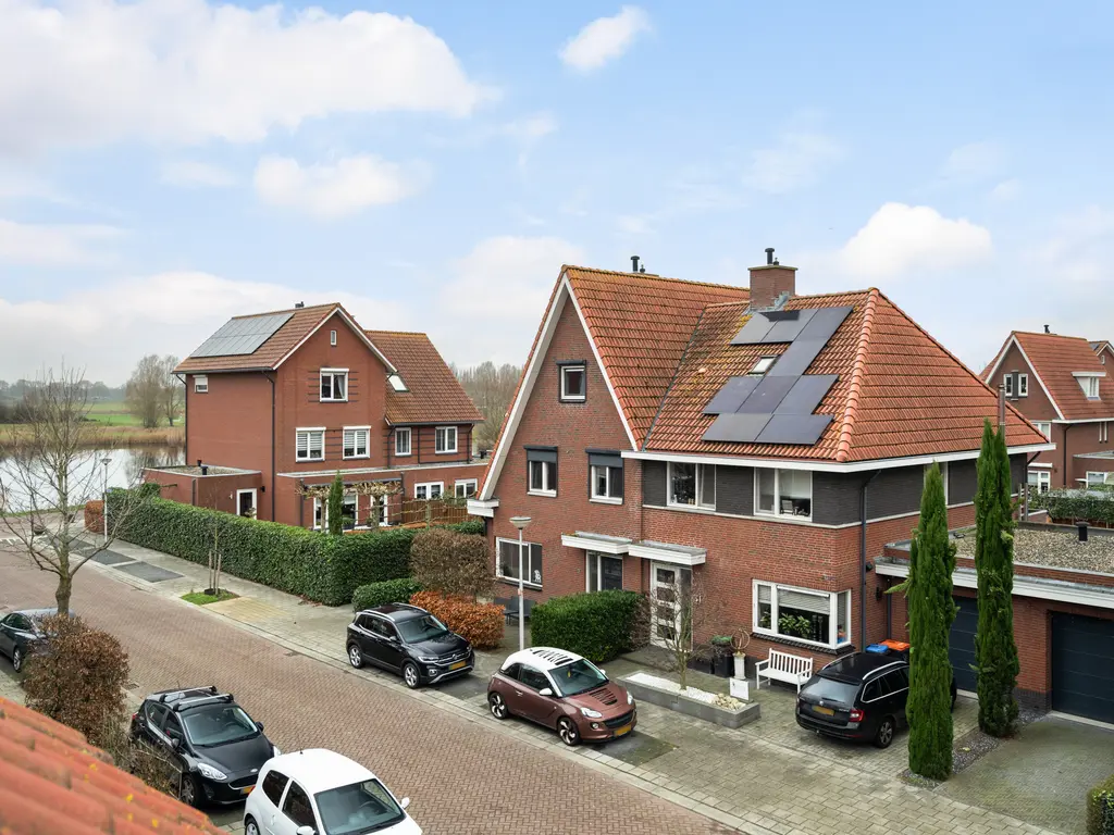 Zilvermijn 29, RHOON