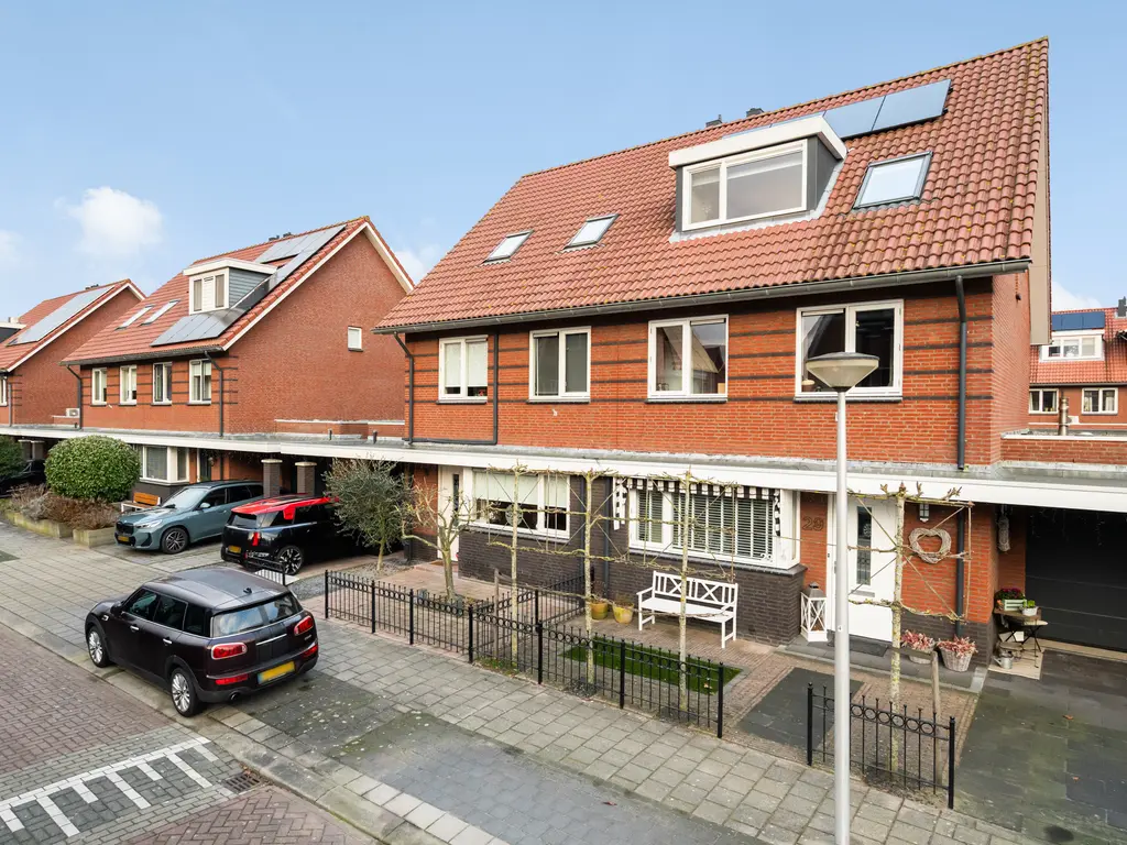 Zilvermijn 29, RHOON