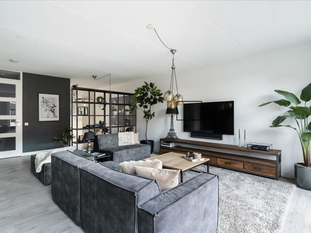 Zilvermijn 29, RHOON