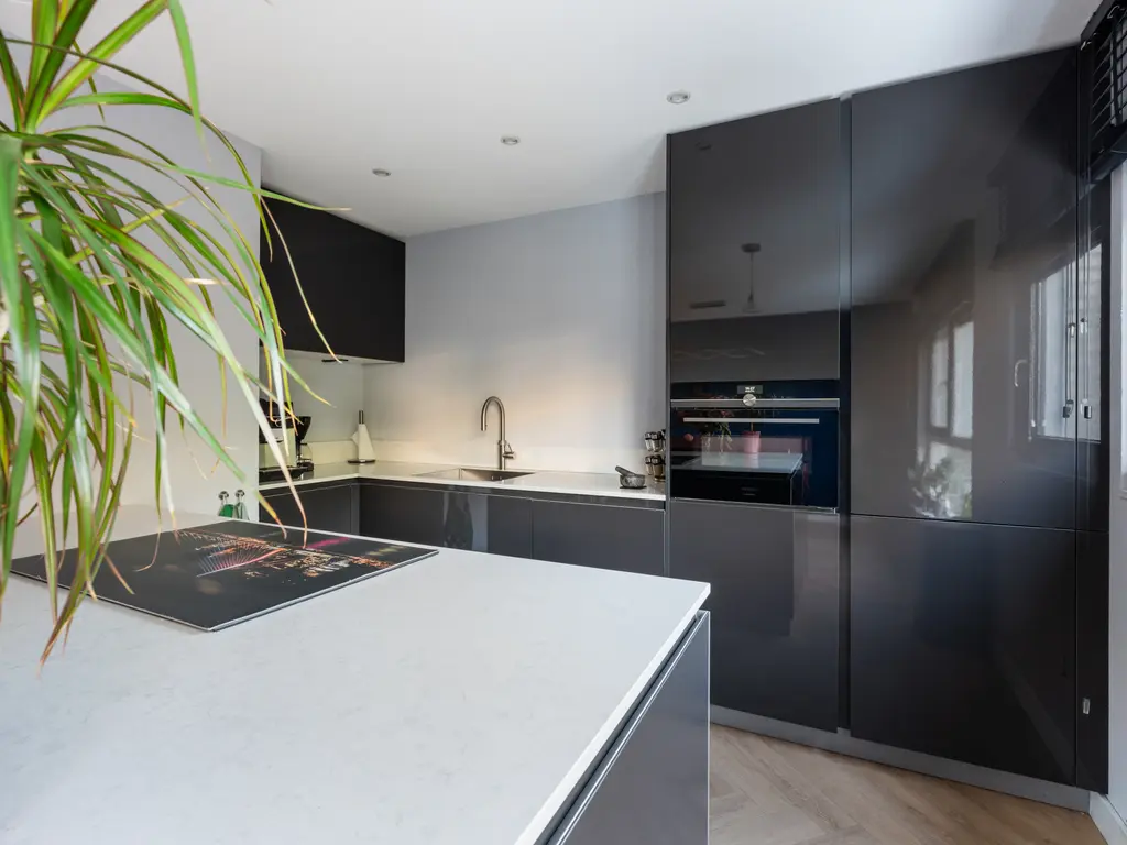 Hoofdweg 164C, ROTTERDAM