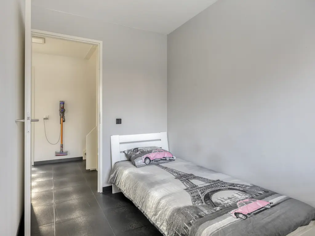 Riethovenerf 13, TILBURG