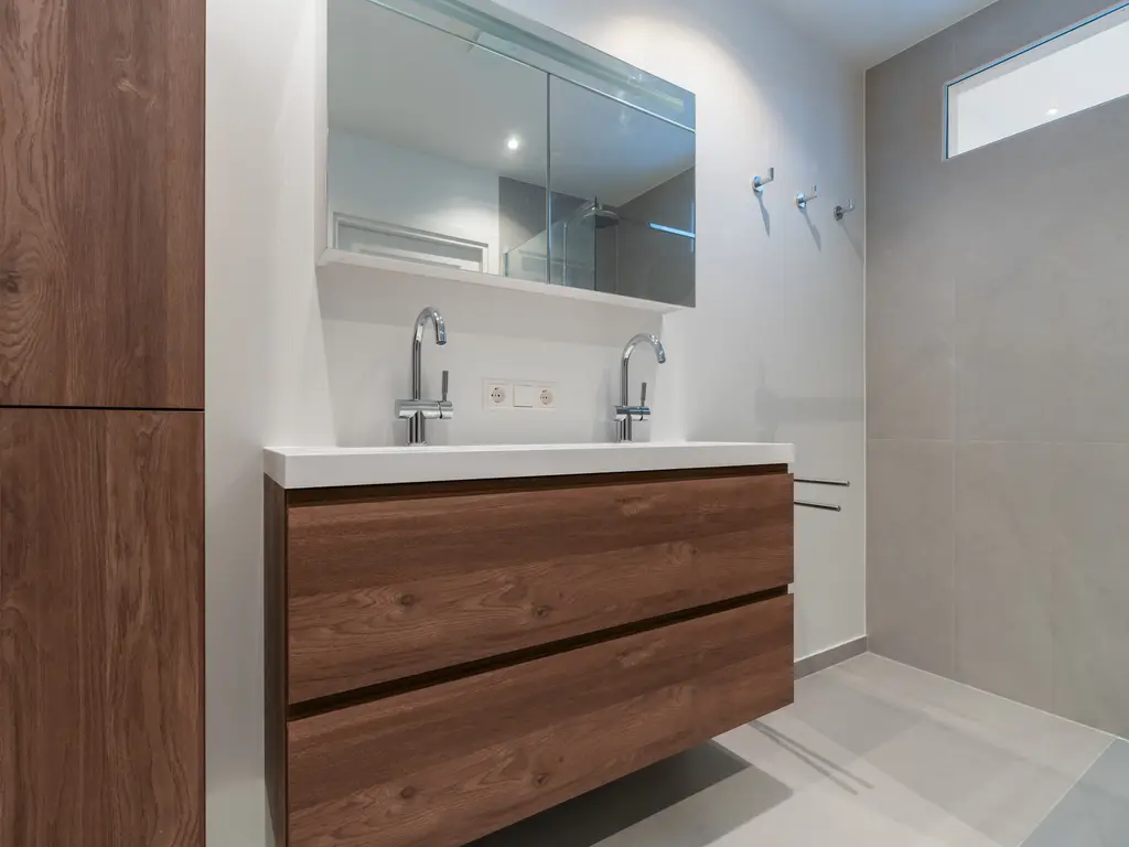 Straatweg 53A, ROTTERDAM