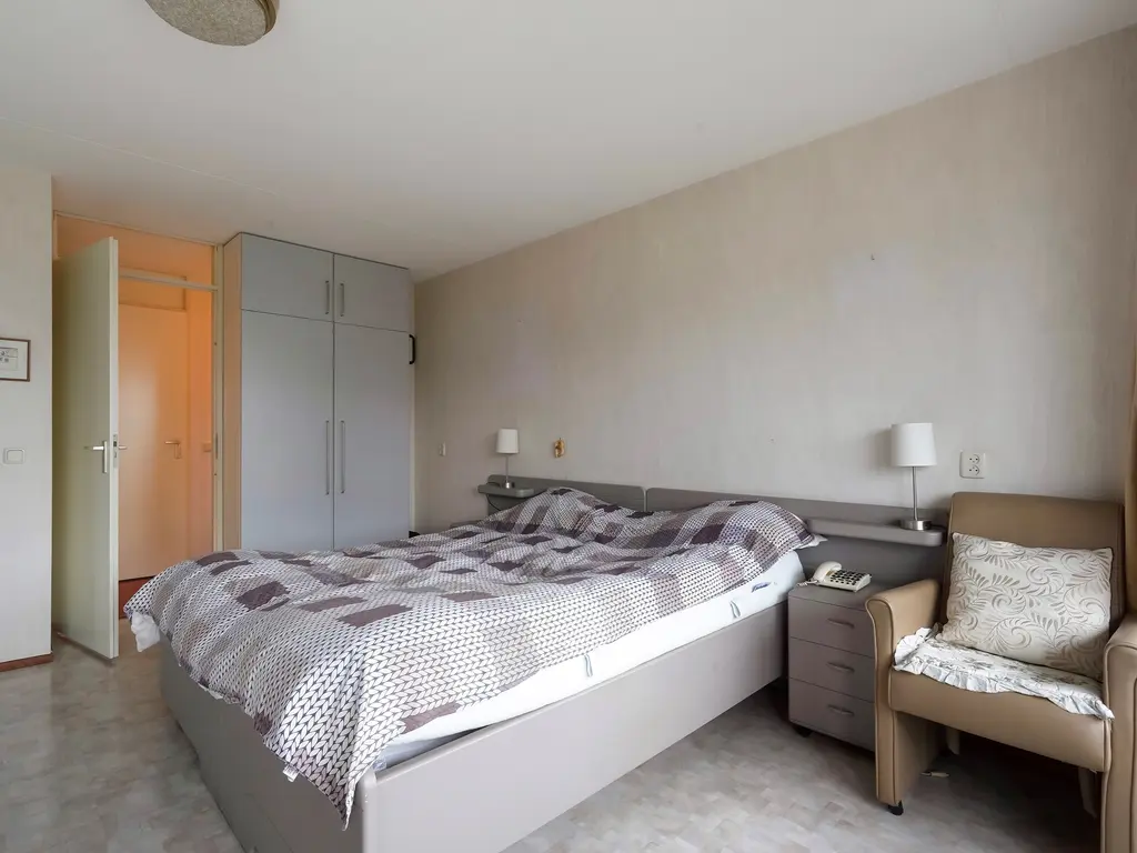 Dedemsvaartweg 1157, Den Haag