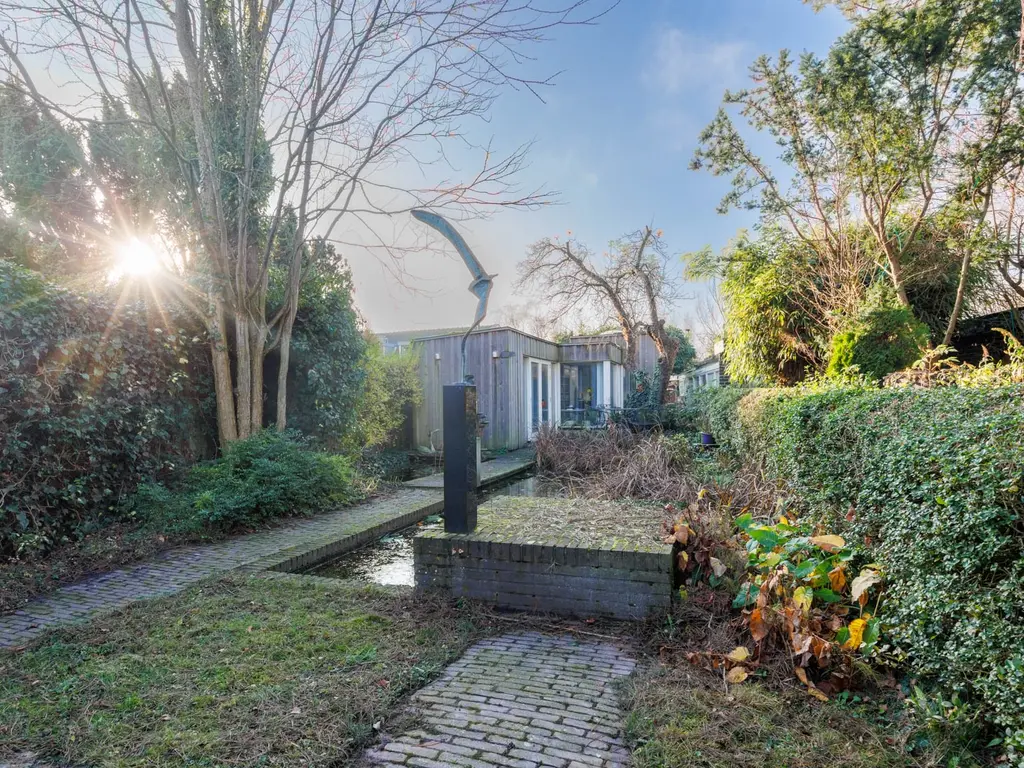 Hoge Rijndijk 237, Leiden