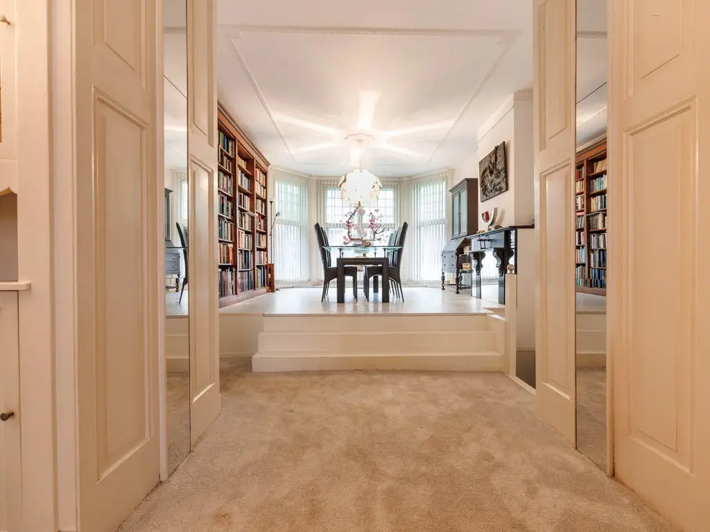 Hoge Rijndijk 237, Leiden