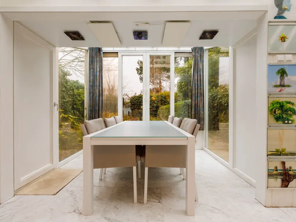 Hoge Rijndijk 237, Leiden