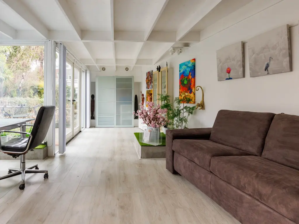 Hoge Rijndijk 237, Leiden