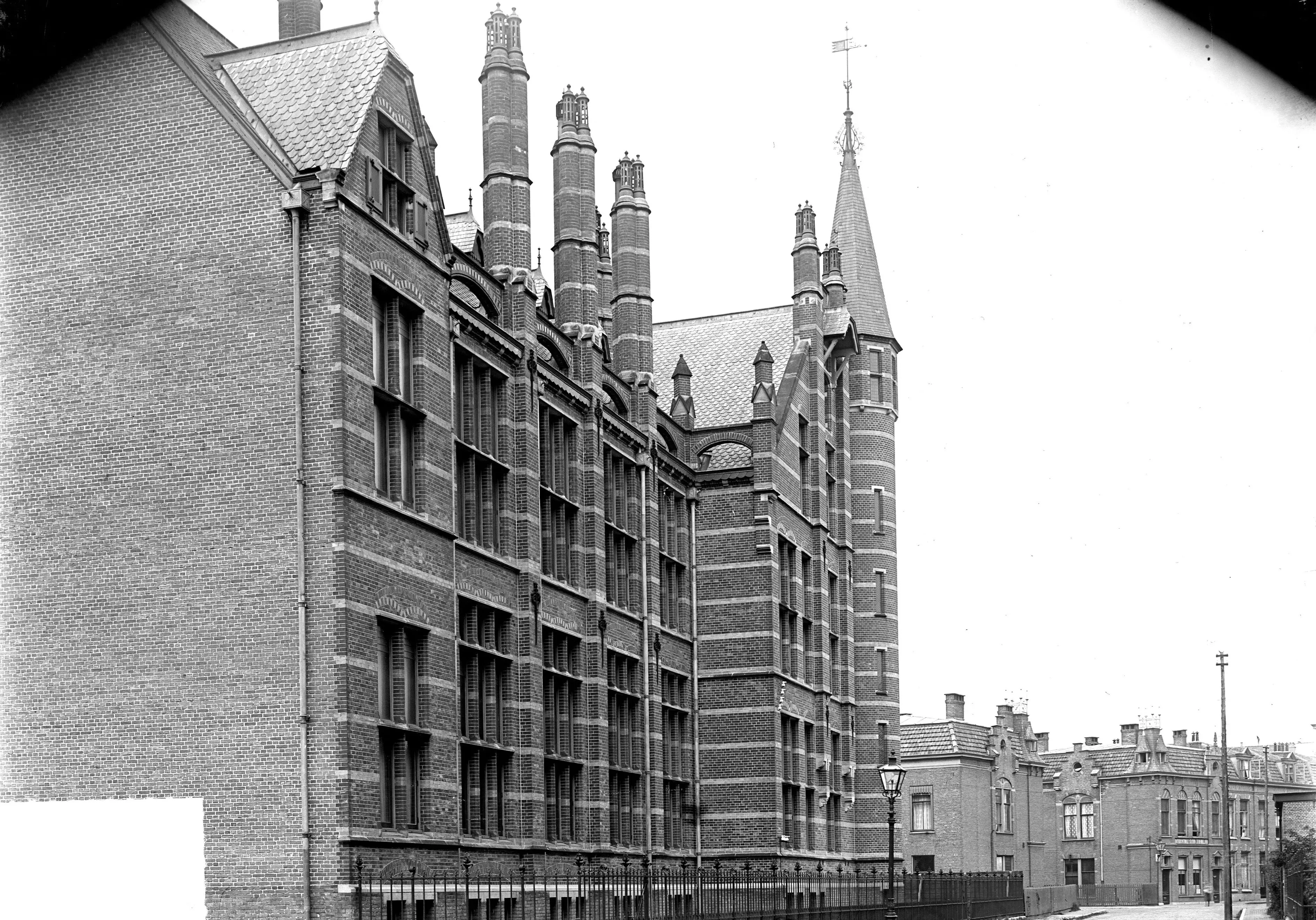 Hugo De Grootstraat 33