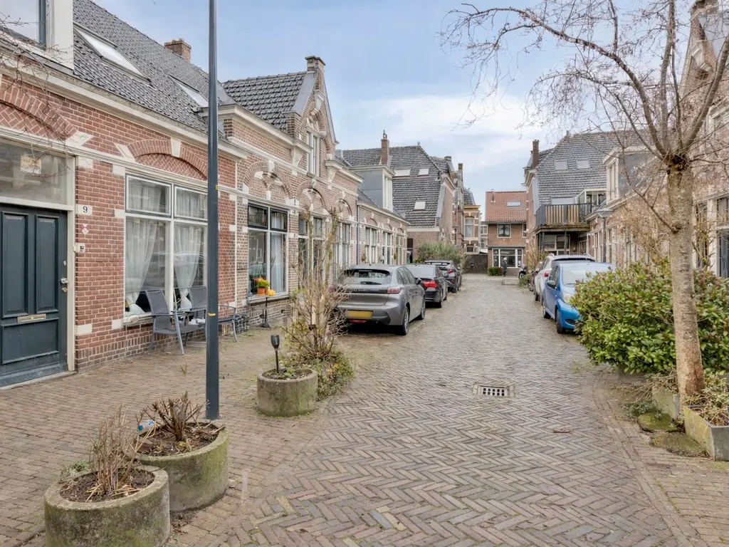 Piet Heinstraat 9, Leiden