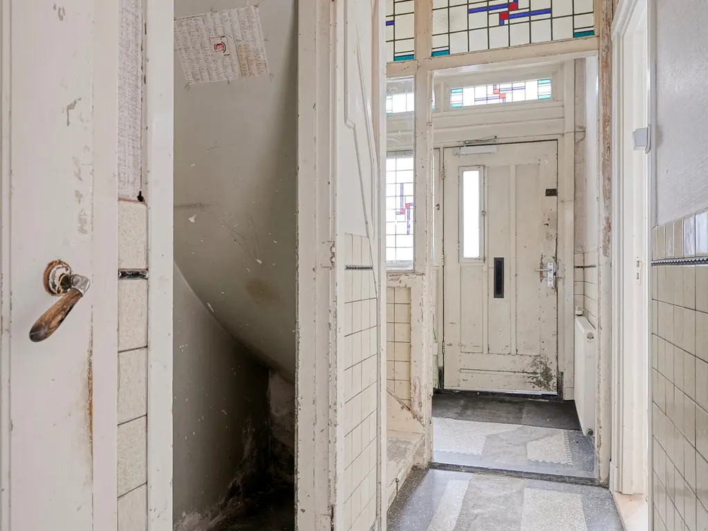 Lusthoflaan 1A, Leiden