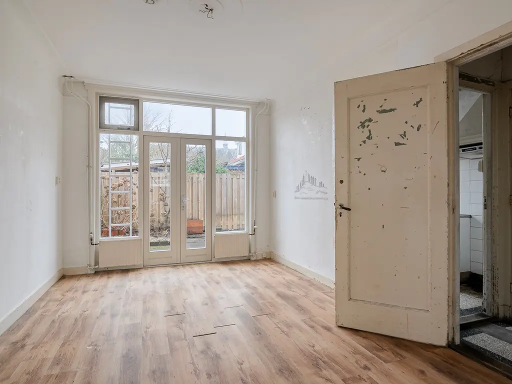 Lusthoflaan 1A, Leiden