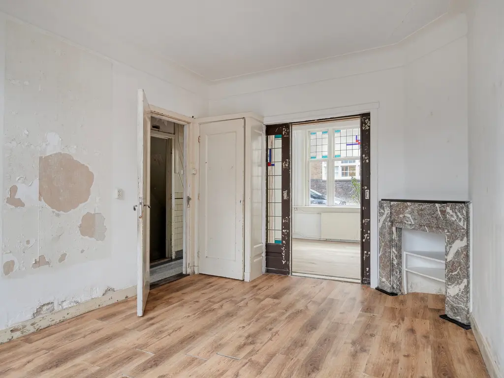 Lusthoflaan 1A, Leiden