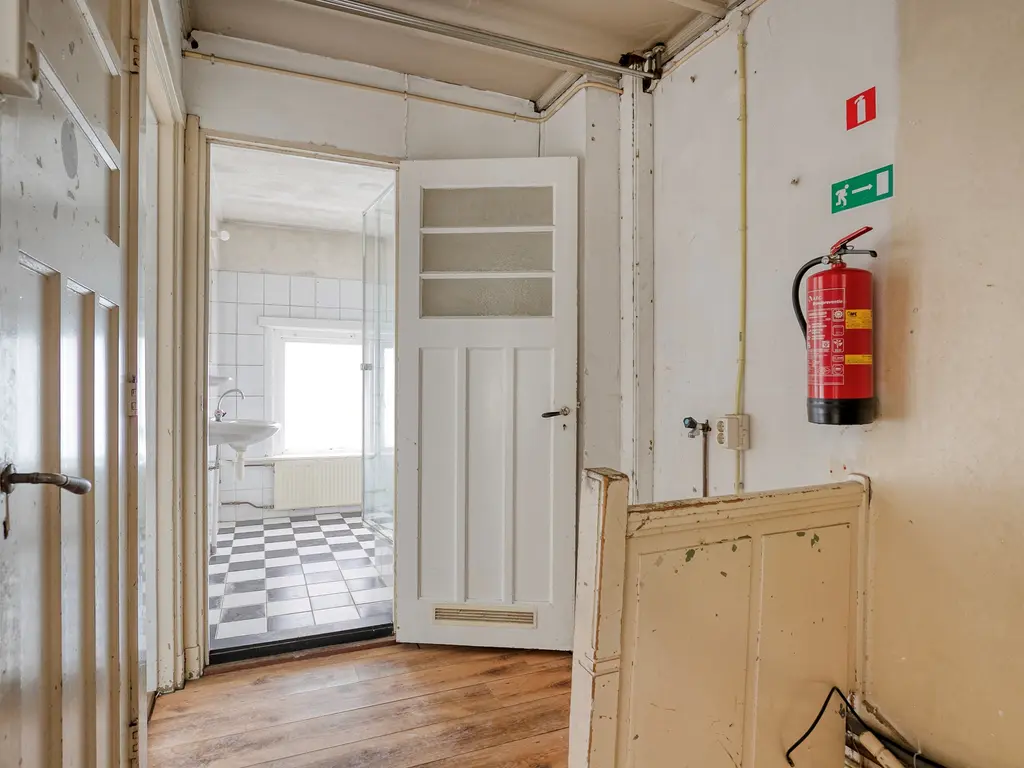 Lusthoflaan 1A, Leiden