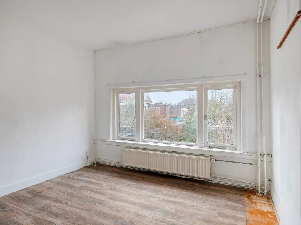 Lusthoflaan 1A, Leiden