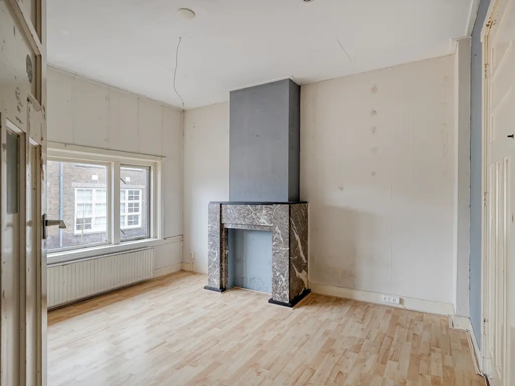 Lusthoflaan 1A, Leiden