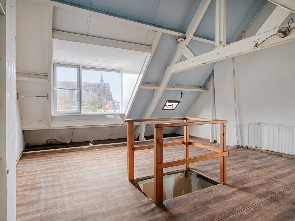 Lusthoflaan 1A, Leiden