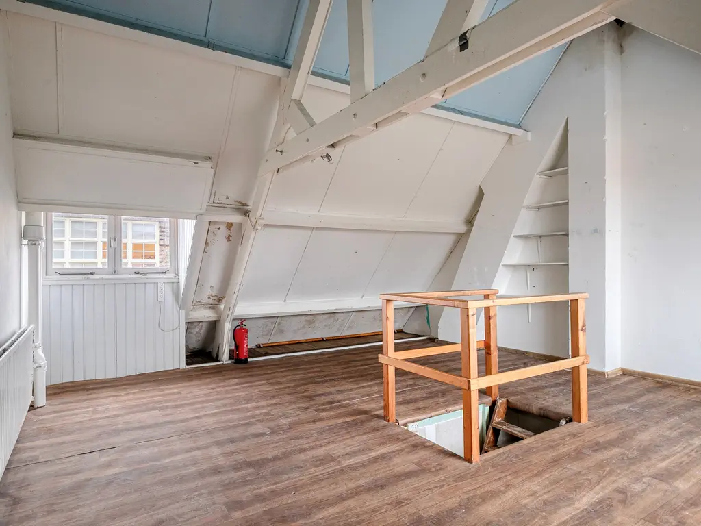 Lusthoflaan 1A, Leiden