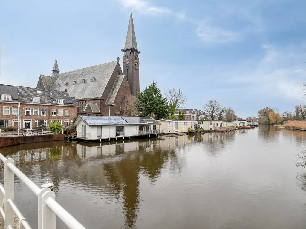 Lusthoflaan 1A, Leiden