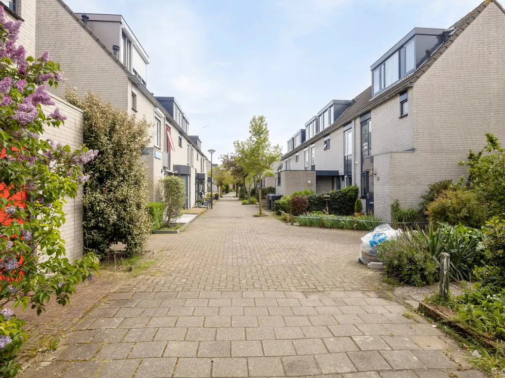 Truus van Lierpad 40, Leiden