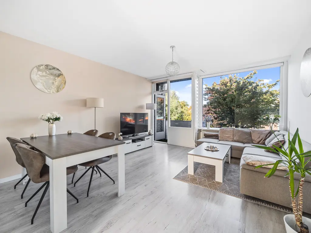 Van Ruysdaellaan 44, Leidschendam