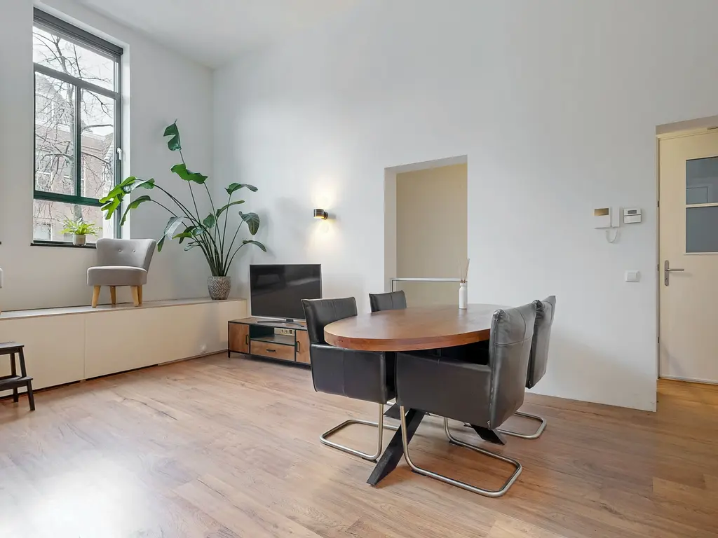 Groenhazengracht 1B, Leiden